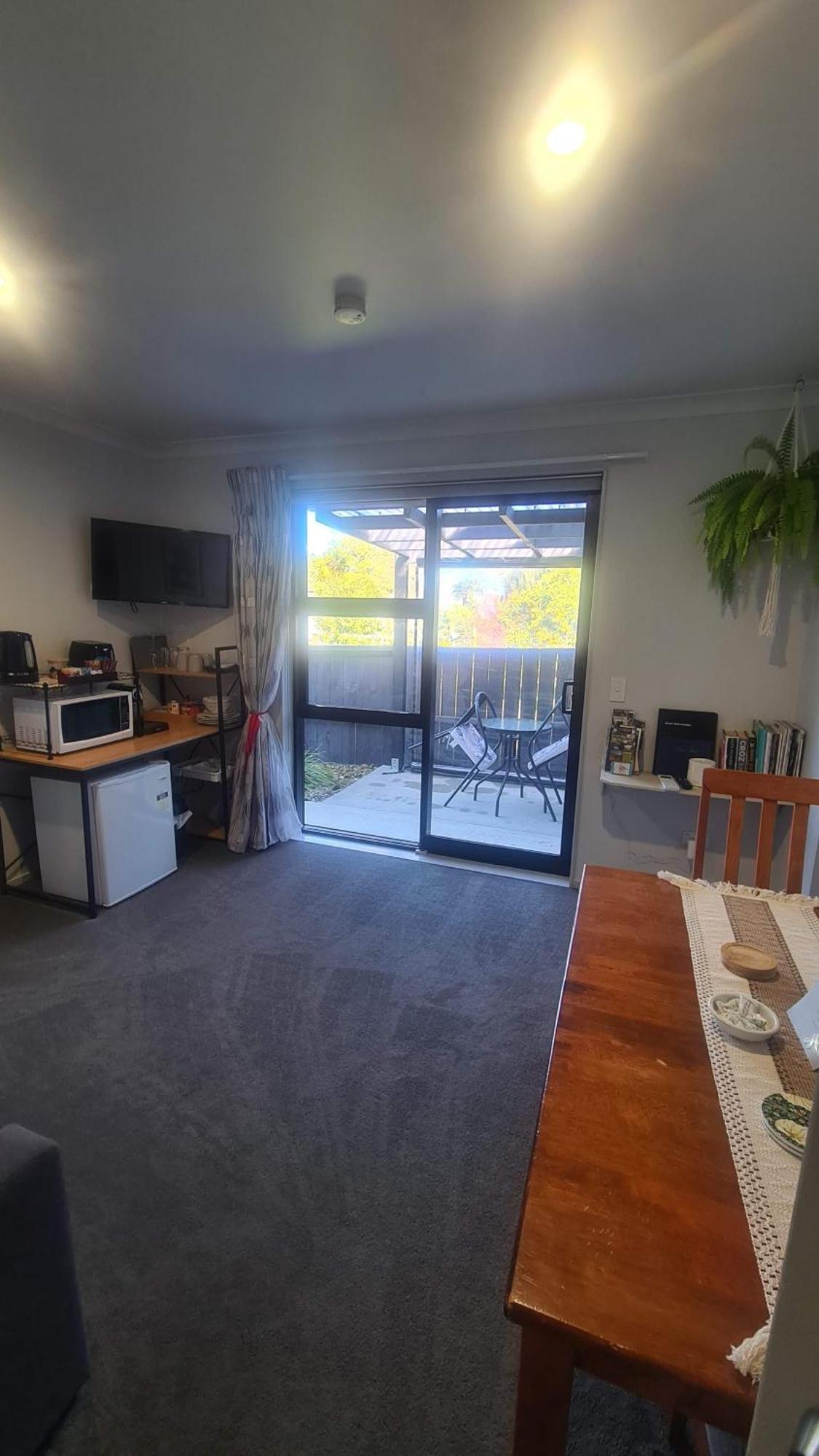 Bonnie Doone Hotel Te Awamutu Exterior photo