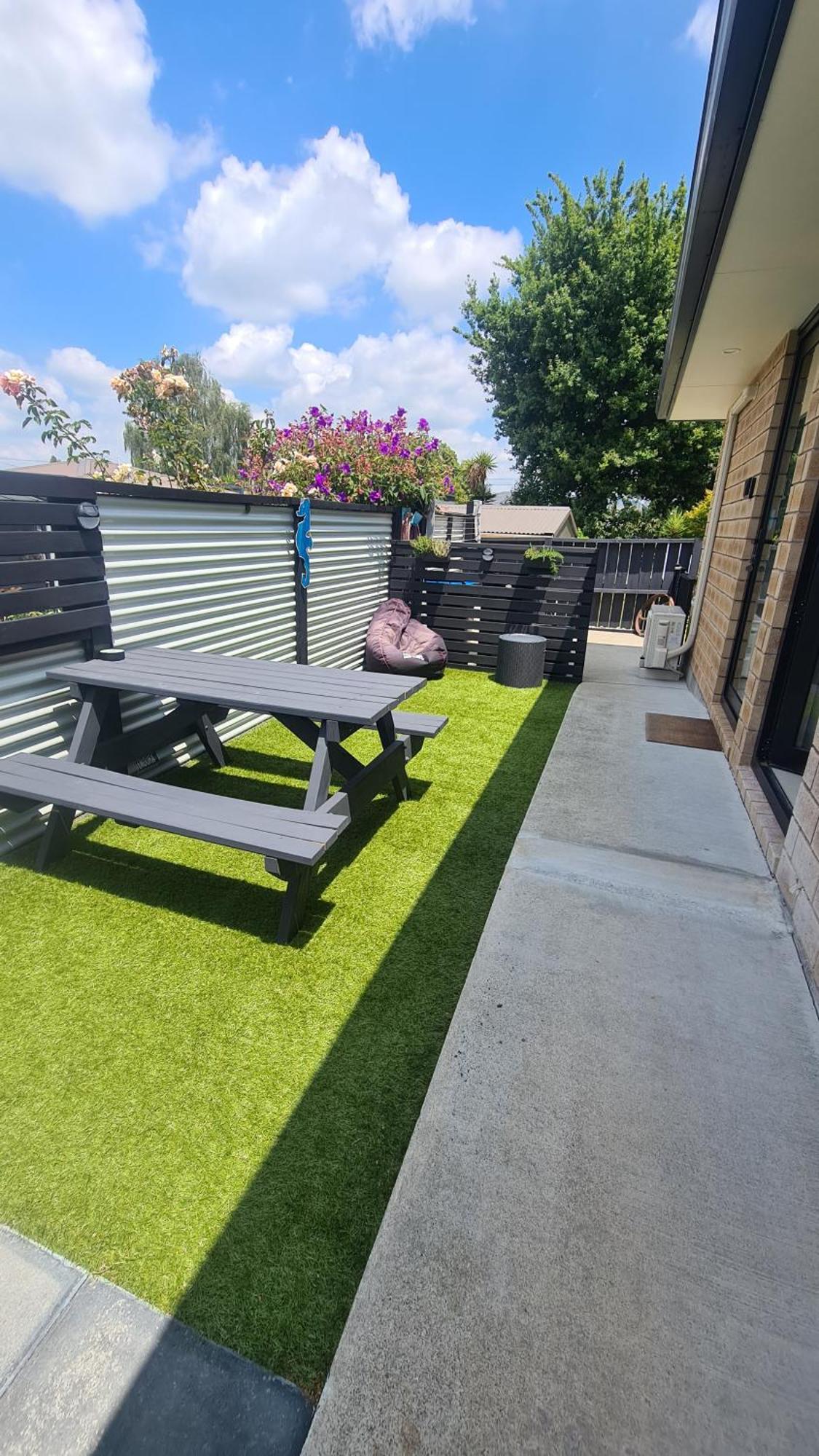 Bonnie Doone Hotel Te Awamutu Exterior photo